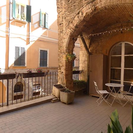 Via Vincioli - La Terrazza Nel Cuore Di Perugia เปรูจา ภายนอก รูปภาพ