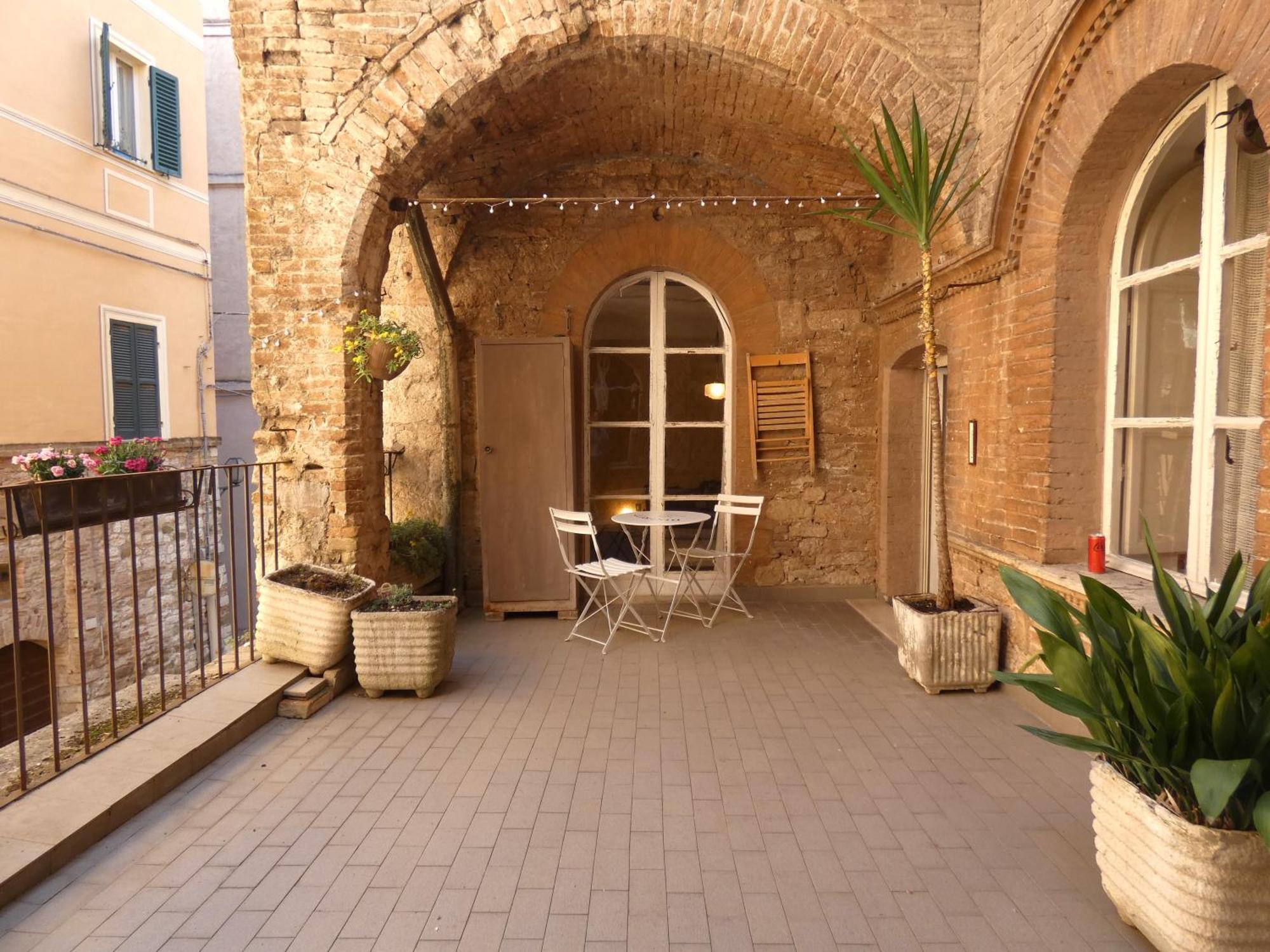 Via Vincioli - La Terrazza Nel Cuore Di Perugia เปรูจา ภายนอก รูปภาพ